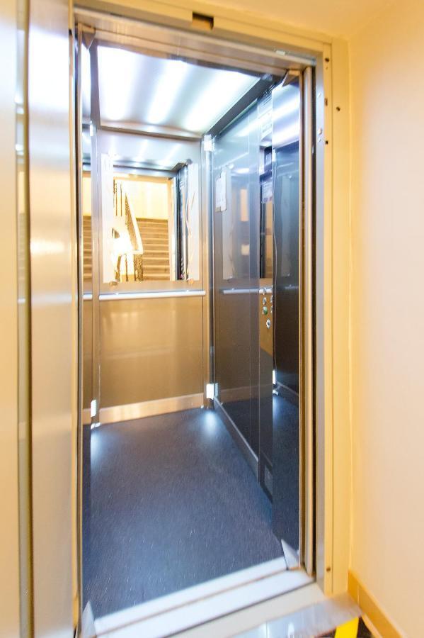 Modern Apartment Spanelska Prag Exterior foto